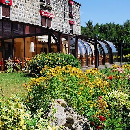 Les Hirondelles Hotel Orcines Exterior photo