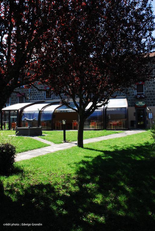 Les Hirondelles Hotel Orcines Exterior photo